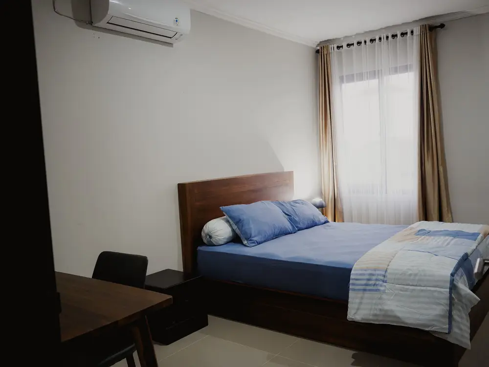 Second bedroom